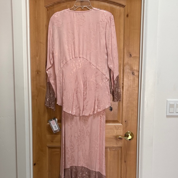 Elegant Pink Lace Maxi Dress - Picture 6 of 9